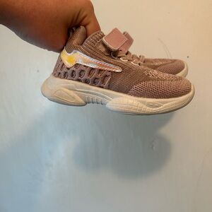 Qtee infant 7 purple sneaker athletic runners shoes